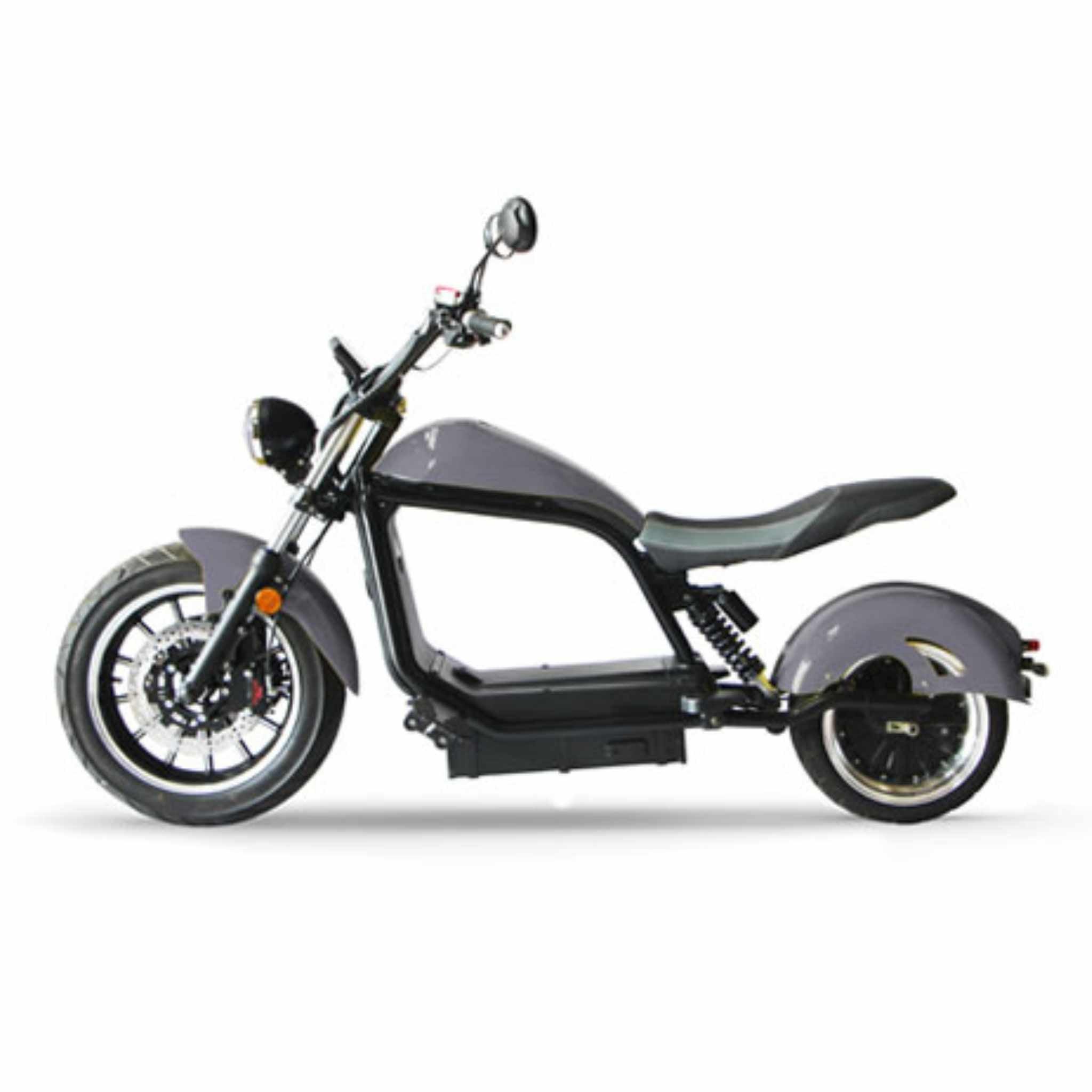 Ein grauer City Twister NEU - E-Chopper: CityTwister 6.0 MAX DUO 80 km/h (Modell 2026) mit Carplay Display, 4000W Motor, niedrigem Sitz, breitem Lenker und minimalistischem Rahmen wird von der Seite auf einem schlichten weißen Hintergrund betrachtet.