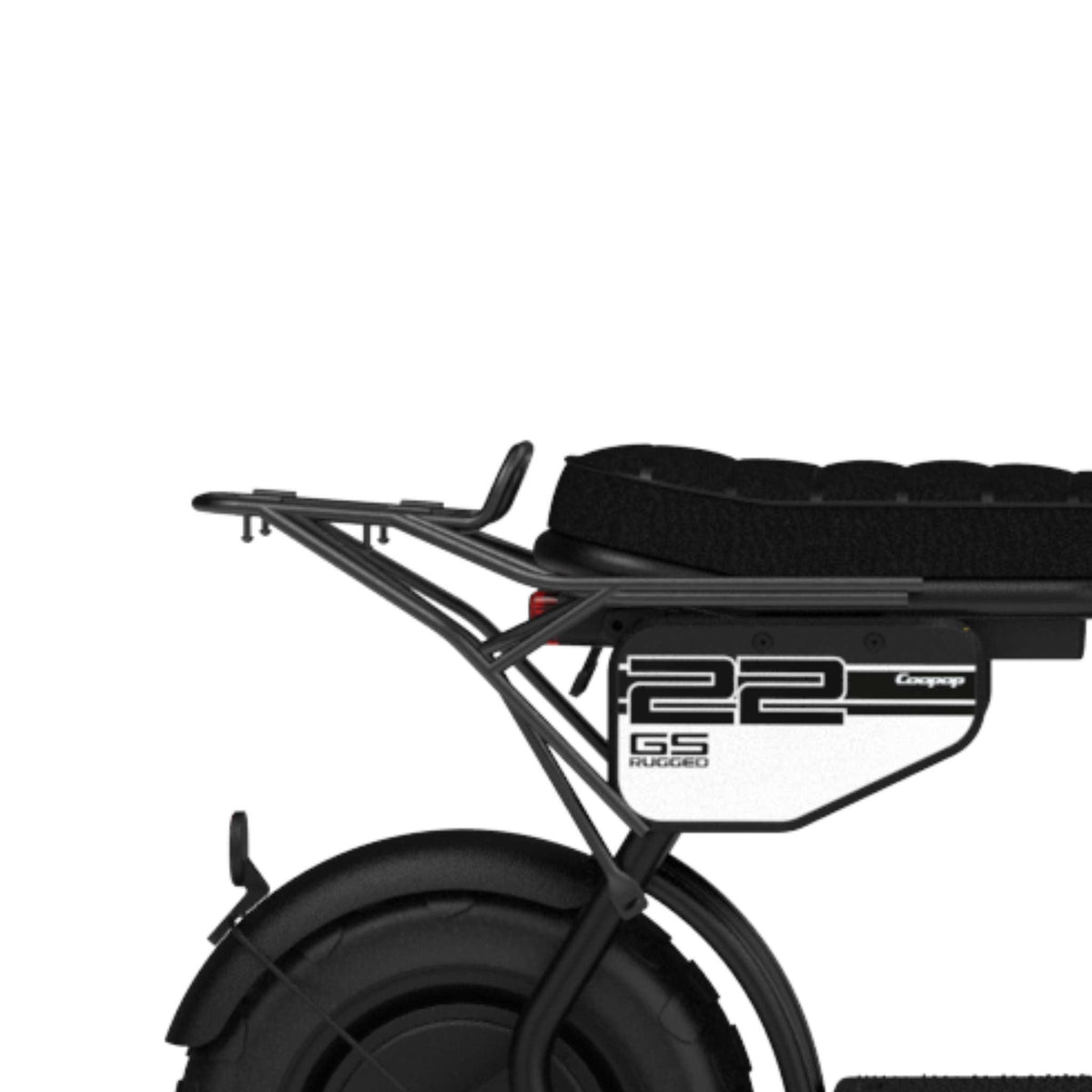 Seitenansicht des hinteren Teils eines Coopop Rugged GS mit Sitz, Hinterreifen, Rahmen, Gepäckträger für Coopop Rugged GS von Coopop und einer Platte mit der Aufschrift 22 GS Rugged.