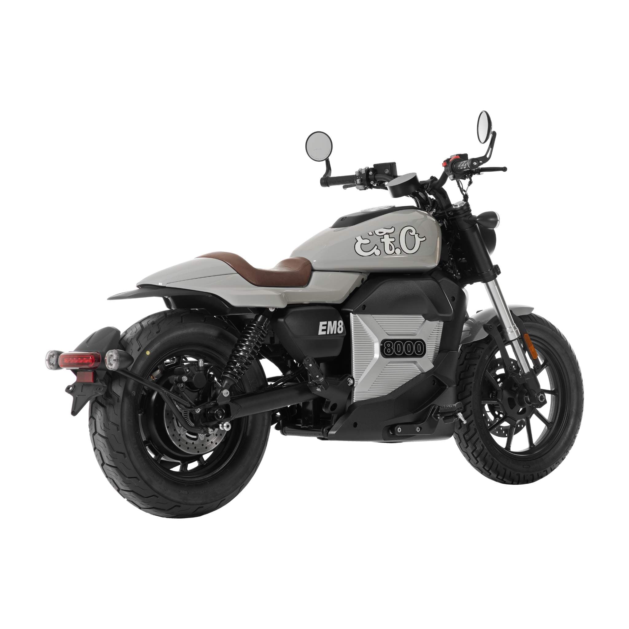Ein modernes graues und schwarzes Elektro Motorrad E.F.O EM8 mit einem braunen Sitz und 8000 auf der Seite wird von hinten auf einem weißen Hintergrund gezeigt. Höchstgeschwindigkeit: 120 km/h. Sonderangebot-Aktionspreis!.