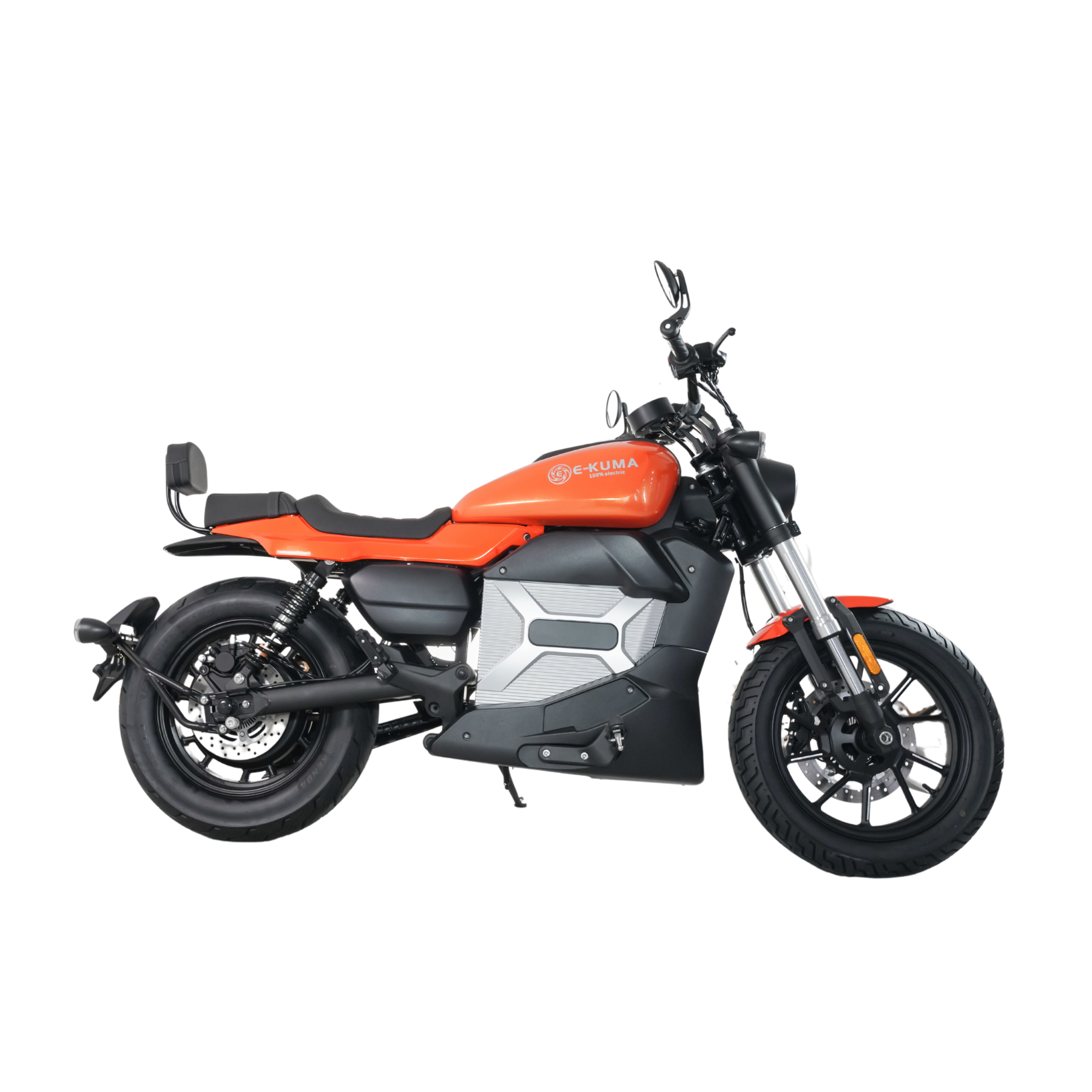 Das SONS OF ELECTRICITY Black-X Edition - CityTwister Shadow ist ein stylisches orange-schwarzes Elektromotorrad für Individualisten mit modernem Rahmen, schwarzen Rädern, Rücksitzlehne, Null-Emissionen und Black-X Limited Edition Branding. Jetzt mit 45 A Schnellladegerät!.
