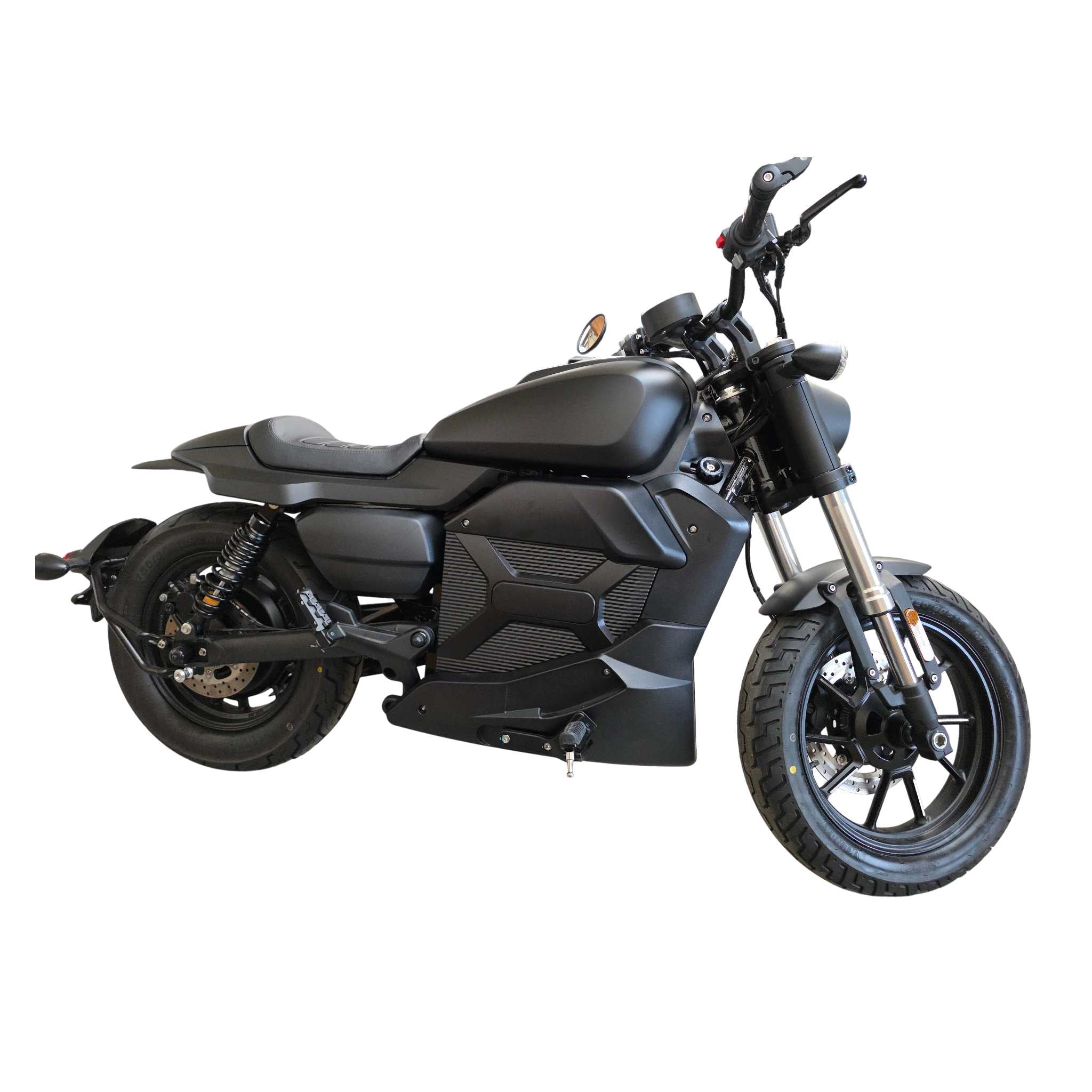 Die E.F.O. Black-X Limited Edition - Dein Elektromotorrad für echte Individualisten zeigt sich von der Seite in mattem Schwarz mit modernem, schnittigem Design, ausgestellter Hinterradaufhängung, runden Spiegeln und dicken Reifen auf weißem Grund.