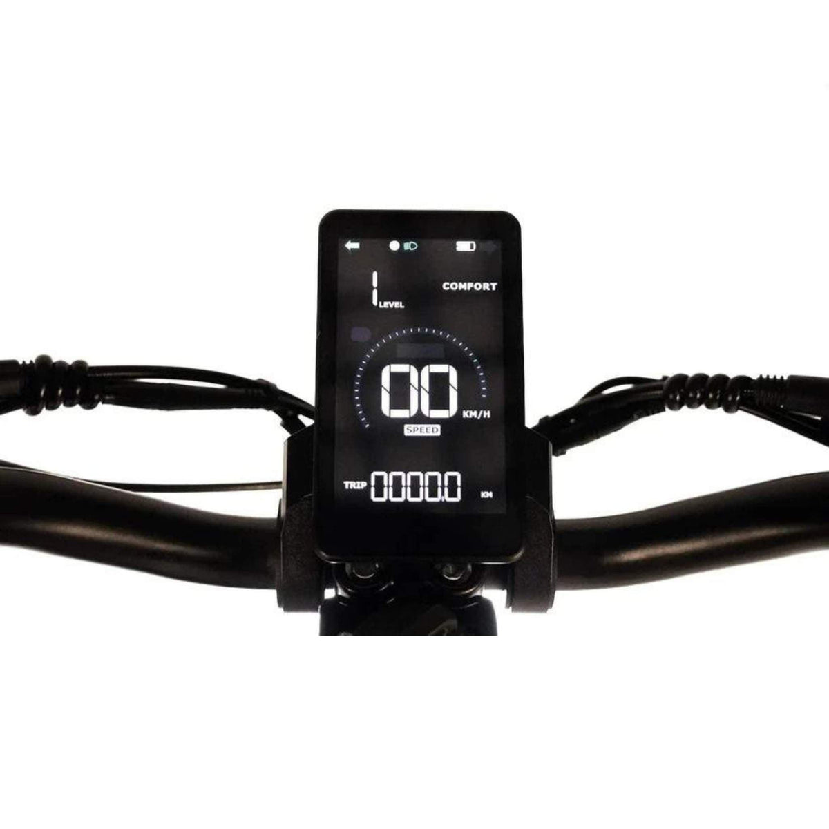Eine Nahaufnahme eines digitalen Displays, das an einem Fahrradlenker angebracht ist und Geschwindigkeit, zurückgelegte Strecke und andere Daten anzeigt, wobei auf beiden Seiten schwarze Griffe zu sehen sind – ideal für Fahrer, die sich für innovative Optionen der elektrischen Nahmobilität interessieren, wie beispielsweise den Wandler L/E 20 km/h mit Sitz und Straßenzulassung E-Roller / E-Scooter von Wandler.