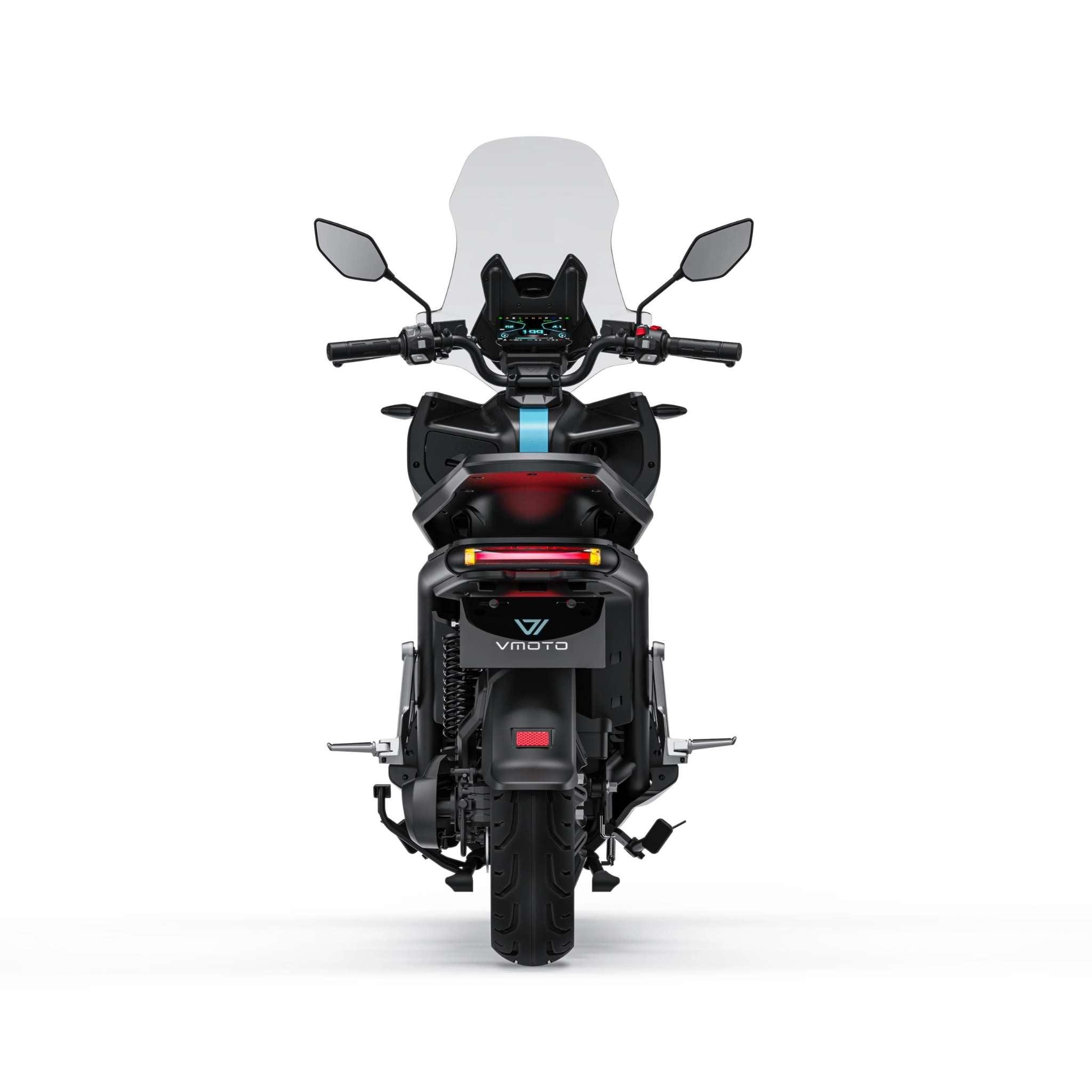 Rückansicht des VMOTO Elektroroller | Motoroller CPX Explorer ABS (105 km/h), Ausstellungsstück zum Sonderpreis, zeigt Lenker, Spiegel, Rücklicht, Nummernschildbereich und Hinterreifen vor weißem Hintergrund. Perfekt für Ihre Probefahrt in Dortmund!.