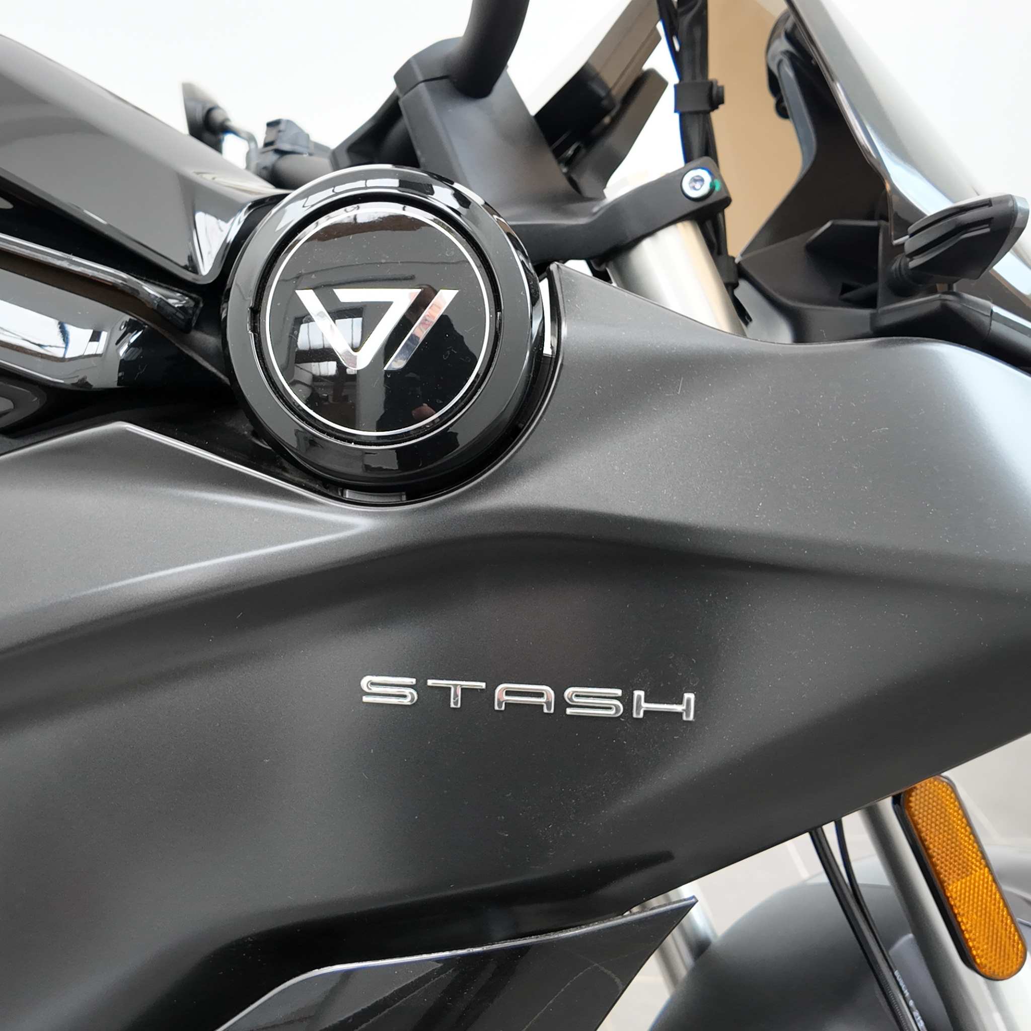 Elektro Motorrad VMOTO Stash 120 km/h - Ausstellungsstück zum Sonderpreis!