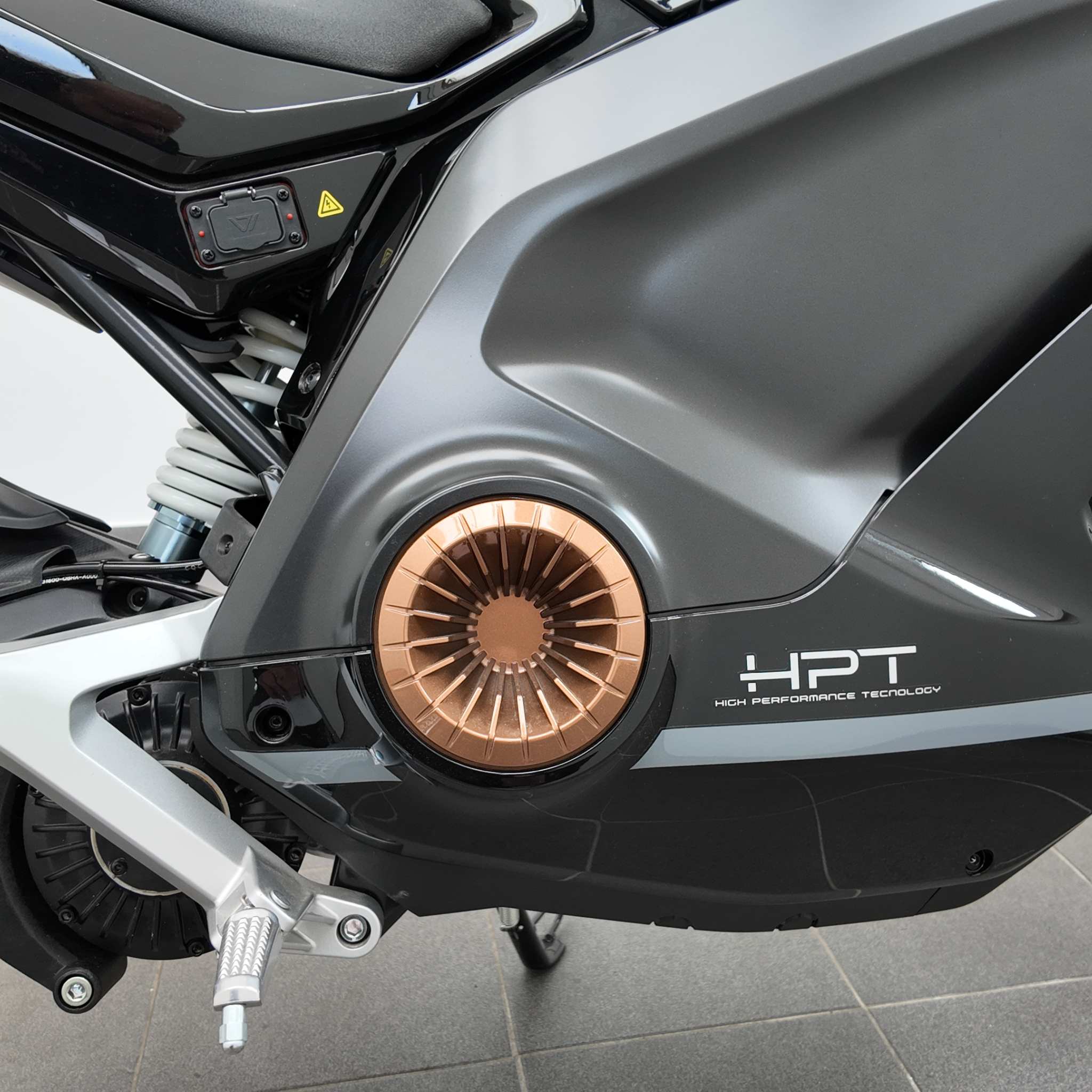 Elektro Motorrad VMOTO Stash 120 km/h - Ausstellungsstück zum Sonderpreis!