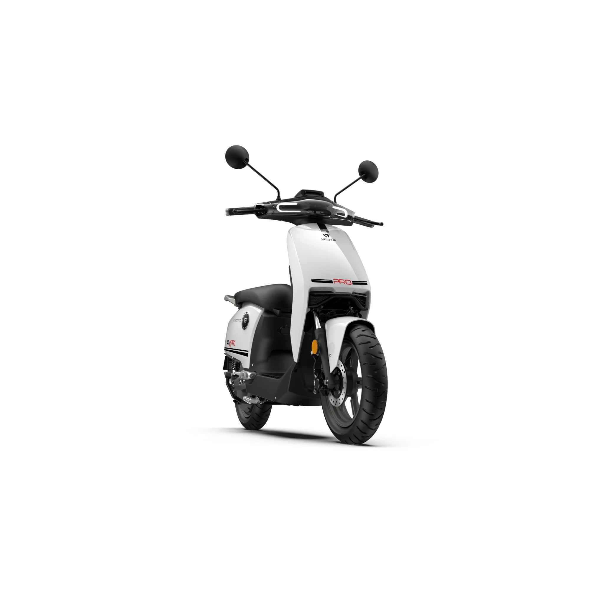Ein weißer Super Soco Elektroroller CUX Pro E-Scooter mit schwarzen Akzenten, runden Spiegeln und einem modernen Design mit Bosch-Power-Motor ist auf einem weißen Hintergrund zu sehen, schräg von vorne links.