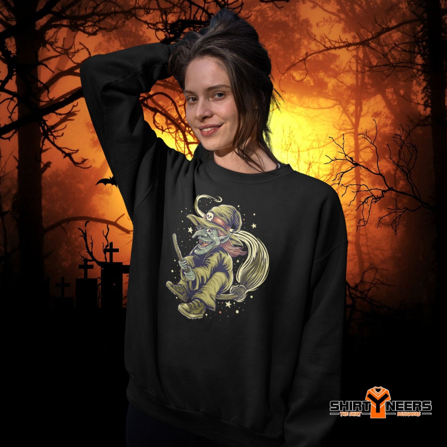Creepy Ville - Fliegende Hexe mit Besen – Premium Unisex