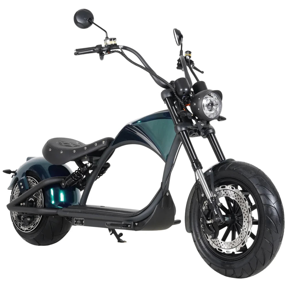 Der Mangosteen M1P Citycoco E-Chopper (Modell 26) bietet dank 30 Ah Akku bis zu 45 km/h, breiten Reifen, Frontleuchte und hohem Lenker ein schlankes Chopper-Design - inspiriert von modernen Motorrädern.