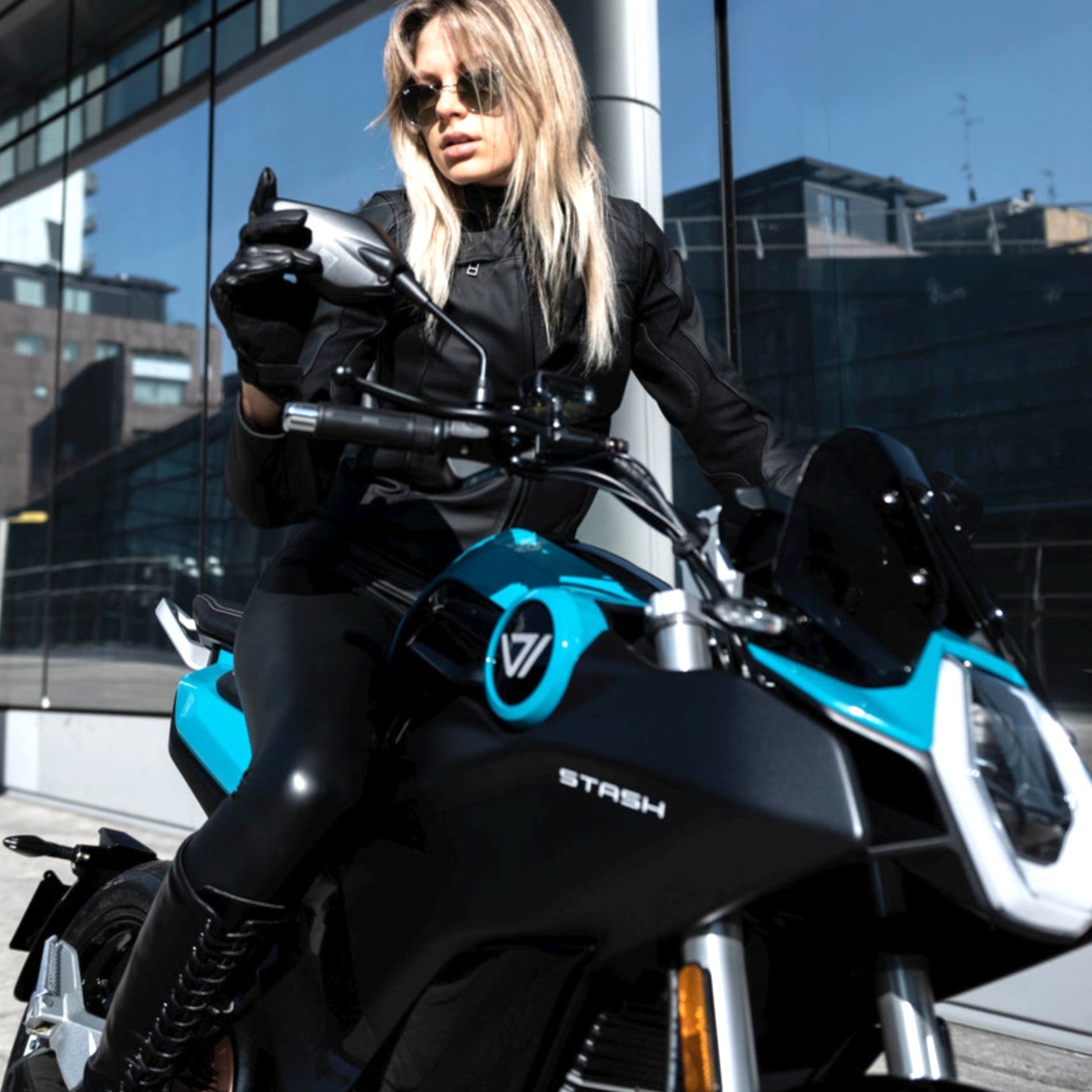 Elektro Motorrad VMOTO Stash 120 km/h