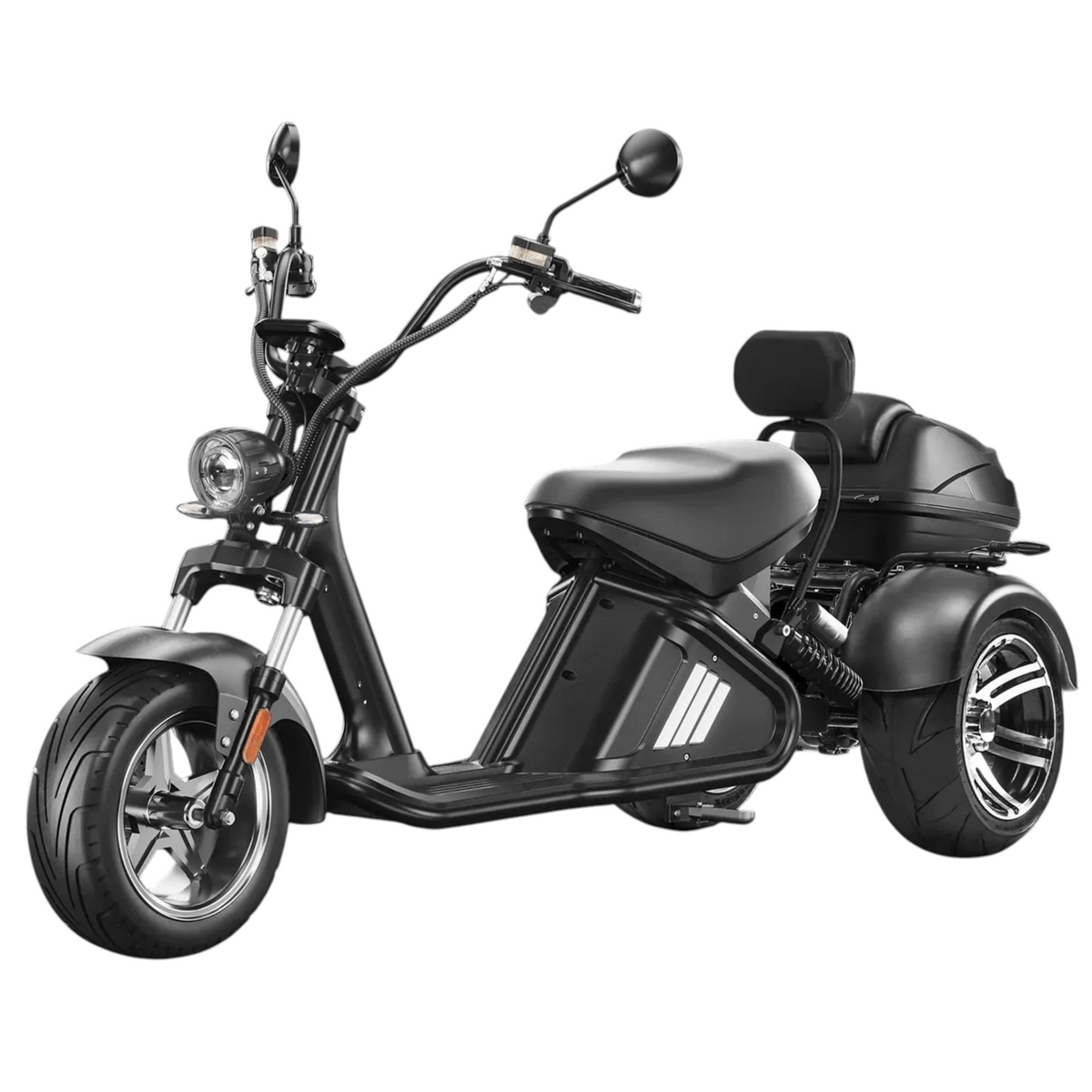 Ein stilvolles, schwarzes „Mangosteen M2-3 Wheel Trike E-Chopper-Trike“ von Mangosteen mit einem 40-Ah-Akku, großen Reifen, einem bequemen Sitz und einem Staufach am Heck, das Geschwindigkeiten von bis zu 45 km/h erreicht, ist von vorne vor einem schlichten weißen Hintergrund abgebildet.