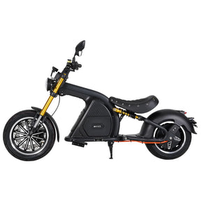 Seitenansicht eines schwarz-goldenen „Mangosteen M8S Citycoco E-Chopper Scooter“-Elektromotorrads der Marke Mangosteen mit niedrigem Sitz, breiten Reifen und einem Ständer, isoliert vor weißem Hintergrund.