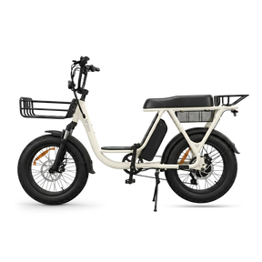 Das E-Lastenrad „NIU BQi Utility 200“ von NIU, im Profil vor einem schlichten weißen Hintergrund abgebildet, mit schwarzem Sattel, Gepäckträgern vorne und hinten, breiten Reifen und einem Ständer. Dieses Elektro-Lastenrad bietet Tretunterstützung und verfügt über einen herausnehmbaren Akku zum bequemen Aufladen. Reichweite bis zu 95 km.