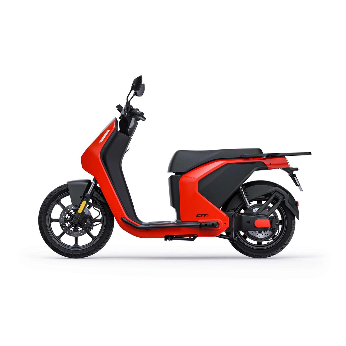 Ein leuchtend roter VMOTO CITI 80 km/h E-Roller von VMOTO, der sich durch ein modernes Design mit schwarzem Sitz und schwarzen Rädern auszeichnet, ist im Seitenansicht vor einem weißen Hintergrund abgebildet.