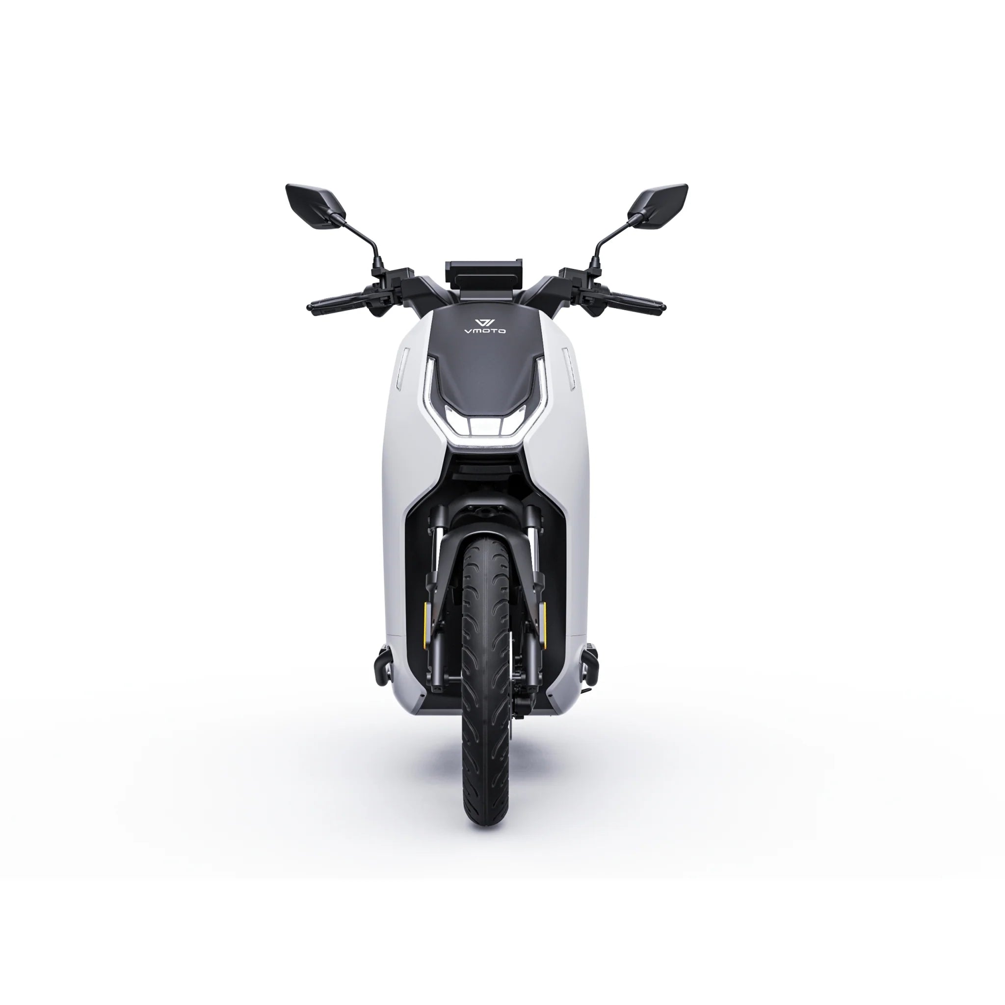 Frontansicht des VMOTO E-Roller E-Scooter Motorroller Citi 80 km/h mit austauschbarem Akku, modernem weißen Design, schwarzen Details, eckigen Spiegeln - ideal für urbane Mobilität - dargestellt vor einem schlichten weißen Hintergrund.