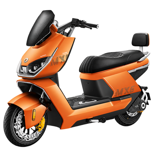 Leuchtend orangefarbener SUNRA Dream 6 NeonRider Elektroroller mit schwarzem Windschutz, Sitz und Rückenlehne.