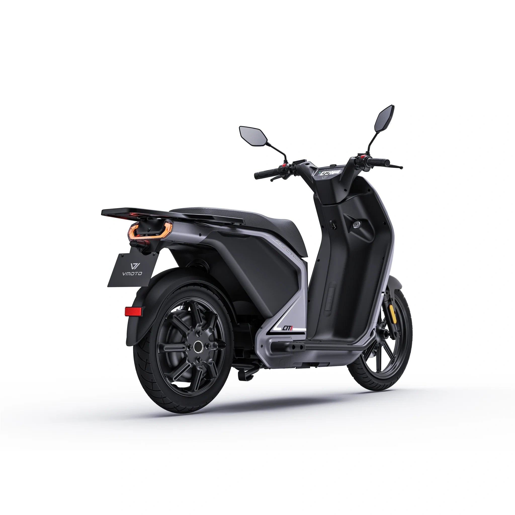 Grauer VMoto CITI E-Roller, hintere Dreiviertelansicht von rechts mit LED-Rücklicht – 74V/2×30Ah, 45 km/h (L1e). SONS OF ELECTRICITY, Dortmund.
