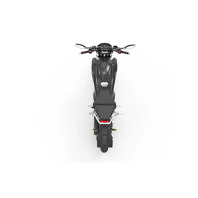 Draufsicht auf das VMOTO E-Motorrad TS Street Hunter S 105 km/h von VMOTO vor weißem Hintergrund. Zu sehen sind Lenker, Sitz, Spiegel, Armaturenbrett und Rückleuchten in modernem und schlankem Design für innovatives Fahren in der Stadt.
