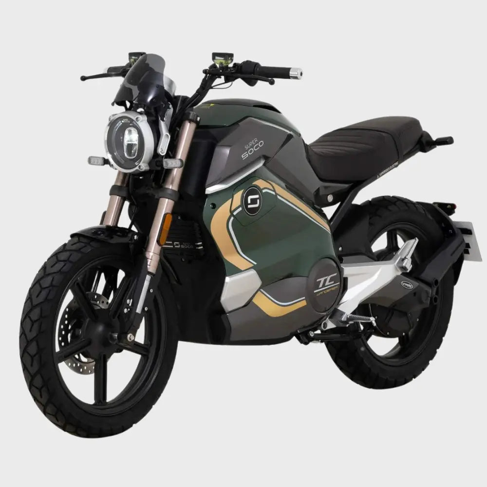 Grün-schwarzes E-Motorrad Super Soco TC in Schrägansicht von vorn