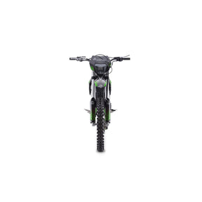 Vorderansicht eines TRINITY Panthera II: E-Enduro 125 km/h mit 4-Gang-Getriebe und einem schwarz-grün gemusterten Rahmen.