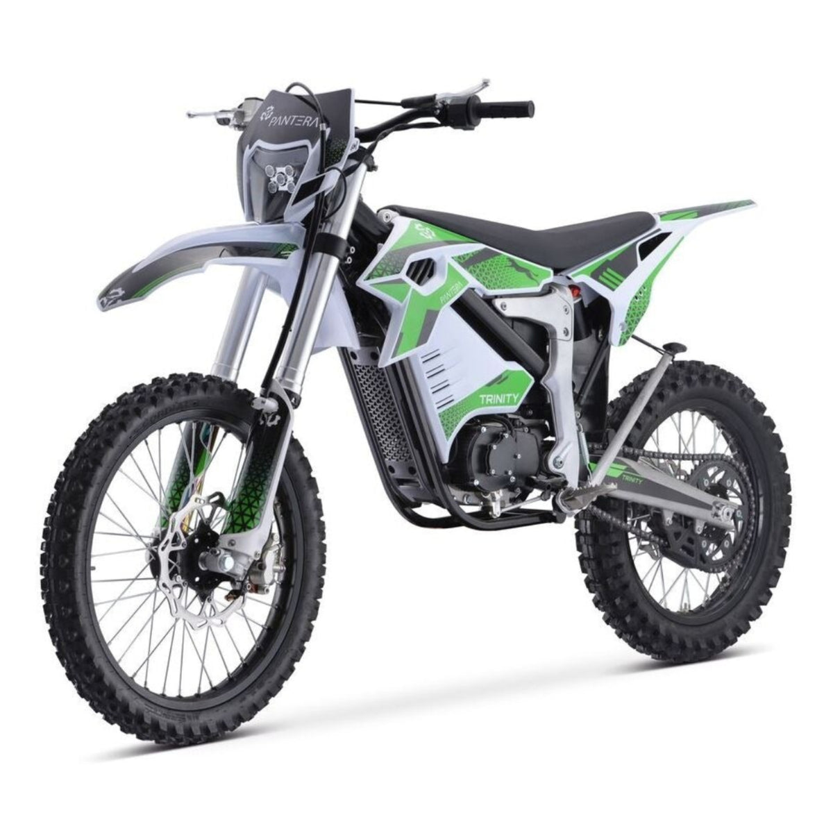 Weiß-grüne TRINITY Panthera II E-Enduro mit Stollenreifen.