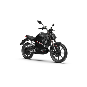Der VMOTO TSX 72V ist ein schnittiger schwarzer Elektroroller mit roten und weißen Akzenten, sportlichem Motorrad-Design, kantiger Karosserie und großen Leichtmetallrädern, von vorne gesehen auf weißem Hintergrund. Höchstgeschwindigkeit: 45 km/h.